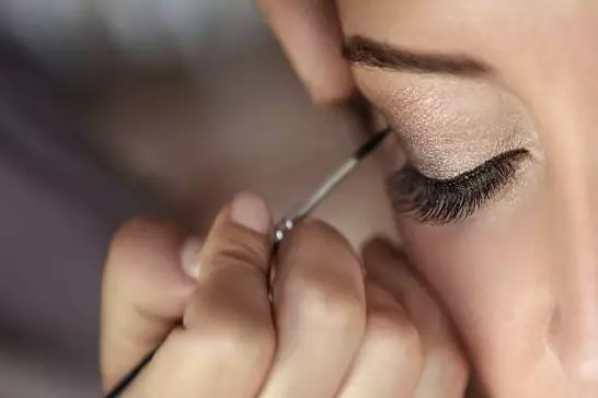 The Best Beauty Looks from the MTV VMA’s Red Carpet